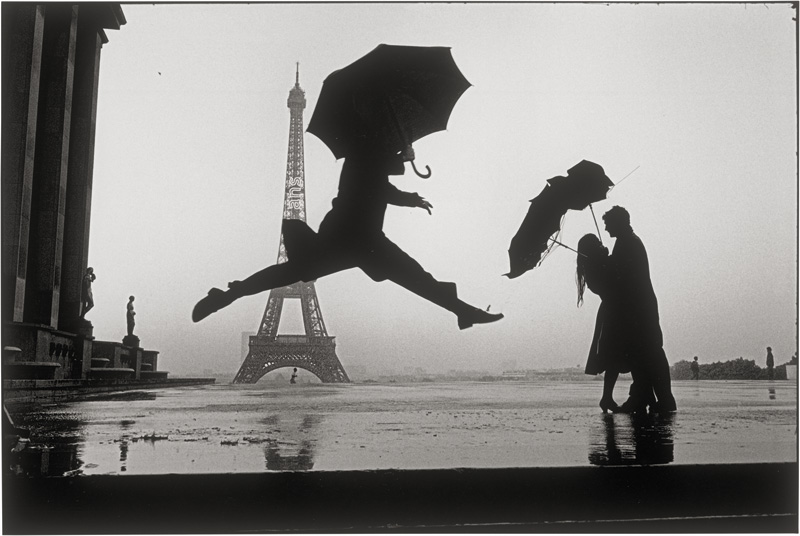 Lot 3468, Auction  125, Erwitt, Elliott, Elliott Erwitt. Kempen, teNeues, 2012. - Mit signierter Original-Photographie. 250 Exemplare