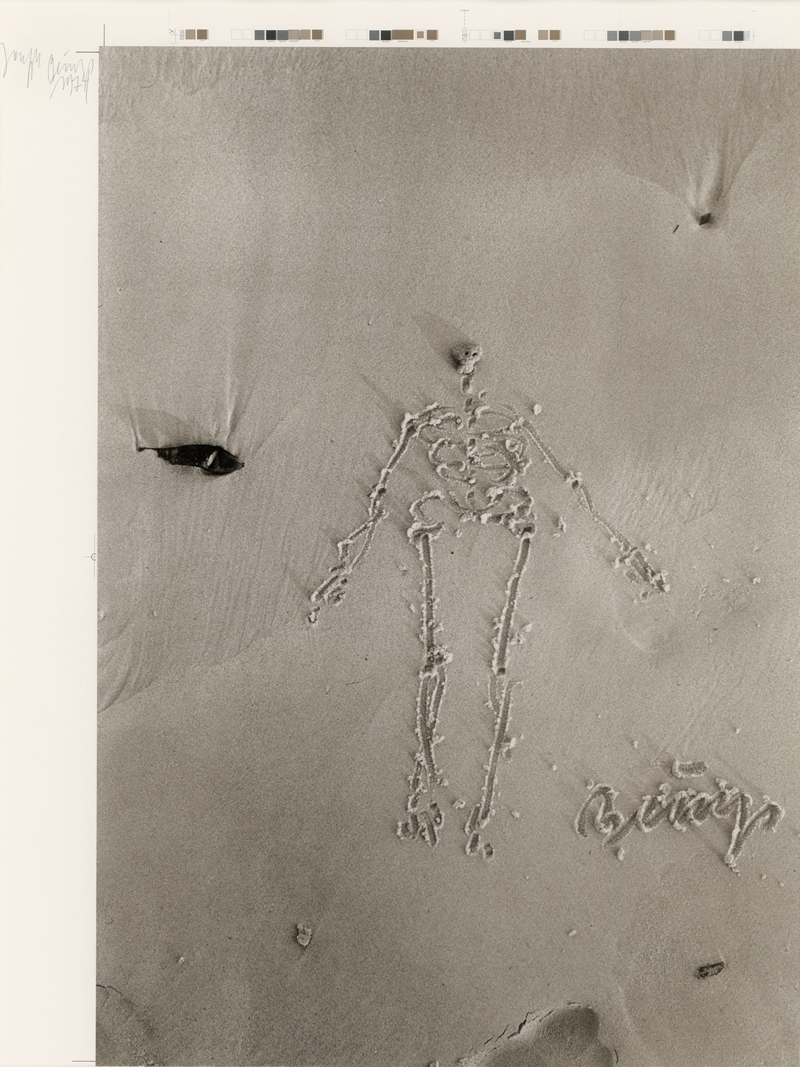 Lot 7196, Auction  126, Beuys, Joseph und Wilp, Charles, Sandzeichnungen